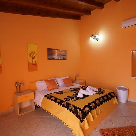 Marina Di Vigata Bed & Breakfast